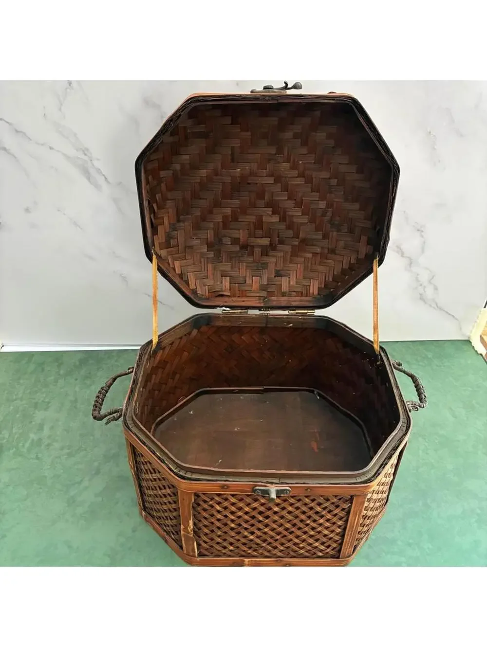 Vintage Octagonal Woven Bamboo Storage Box Basket Chest Brass Latch Asian Decor